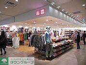 ユニクロ武蔵小杉東急スクエア店 徒歩9分。ショッピングセンター 660m