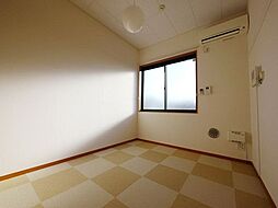 レオパレスブルースカイ小山 2階1Kのリビング/ダイニング