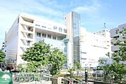 イトーヨーカドー新百合ヶ丘店 徒歩9分。スーパー 670m