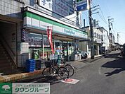 ファミリーマート 250m