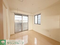 アヴァロン 101 1階ワンルームのリビング/ダイニング