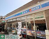 ローソン新秋津駅東店 徒歩8分。コンビニ 590m