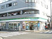 ファミリーマートますや古市場店 徒歩1分。 50m