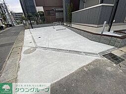 15 / 23
