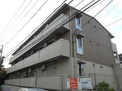 外観：大和ハウス施工　設備・収納充実