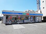 ローソン藤沢朝日町店 84m