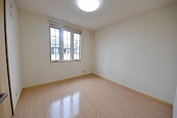 ヴィラ・ウイスタリア 201 2階2LDKのリビング/ダイニング