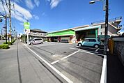 ミニコープ緑町店 654m