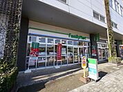 ファミリーマート狭山市駅東口店 1063m