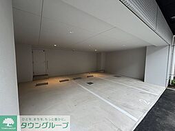 22 / 33