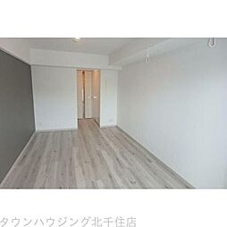 コンフォリア西新井 4階1Kのリビング/ダイニング