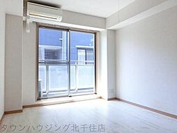 プレミールセゾン 2階ワンルームのリビング/ダイニング