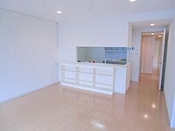 ロイヤルパークス新田 9階3LDKのリビング/ダイニング