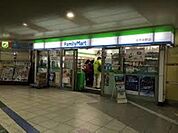 ファミリーマート北千住駅東口店 148m