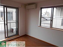 フォークシー・ハウス 301 3階1Kのリビング/ダイニング