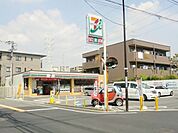 セブンイレブン 852m