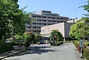 公立学校共済組合関東中央病院 592m