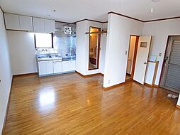 クレスト向原 202 2階2LDKのリビング/ダイニング