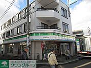 ファミリーマート府中清水ケ丘店 徒歩8分。コンビニ 590m