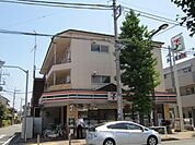セブンイレブン 300m