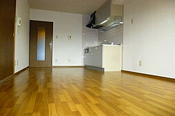 アルカザーレ 国分西 4階3DKのリビング/ダイニング