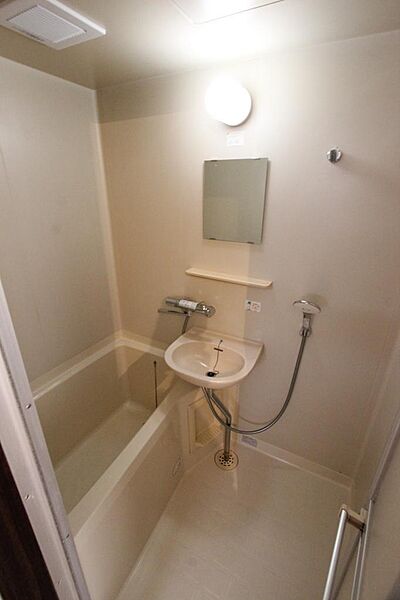画像29:浴室（給湯器・サーモスタット式シャワー水栓 新品未使用）