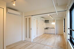 プラティーク文京護国寺 402 4階1LDKのリビング/ダイニング