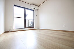 サンパレス 202 2階ワンルームのリビング/ダイニング