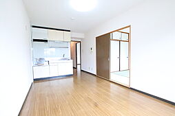 フラットハピネス 203 2階2DKのリビング/ダイニング