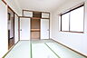 子供部屋：2面採光の和室♪