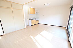 コート・ビレッジ 201 2階1LDKのリビング/ダイニング