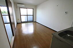 フラットハピネス 102 1階2DKのリビング/ダイニング