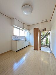 コーポ丸和 101 1階1DKのリビング/ダイニング