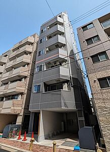 外観:街歩きの帰り道、ふと見上げたくなるスタイリッシュなフォルム。デザイン性にこだわった住まいです。 外観:街歩きの帰り道、ふと見上げたくなるスタイリッシュなフォルム。デザイン性にこだわった住まいです。