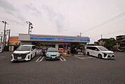 ローソン船橋西船二丁目店まで550m