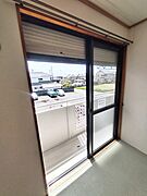 シャッター雨戸あり