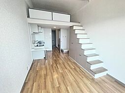 ガーデンパレス辰巳 707 7階ワンルームのリビング/ダイニング