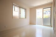 6帖洋室　換気のしやすい二面採光のとれたお部屋◎
