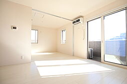 JR東海道本線 戸塚駅 バス14分 下岡津下車 徒歩2分の賃貸アパート 1階1LDKのリビング/ダイニング