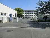 横須賀市立武山中学校まで450ｍ