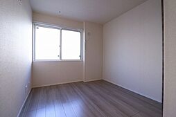 小田急江ノ島線 本鵠沼駅 徒歩5分の賃貸アパート 1階2LDKのリビング/ダイニング