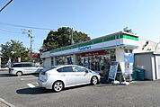ファミリーマートあきる野草花店まで900m