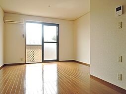 ロイヤルヒルズI 107 1階3LDKのリビング/ダイニング