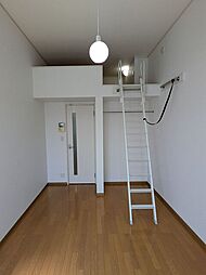 横浜市営地下鉄ブルーライン 三ツ沢下町駅 徒歩8分の賃貸アパート 1階1Kのリビング/ダイニング