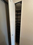 玄関の下駄箱収納