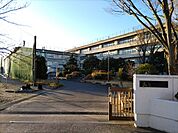 蕨市立第二中学校まで1600ｍ