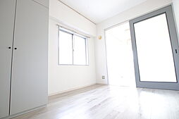 ラ・ベルセゾン 209 2階2Kのリビング/ダイニング