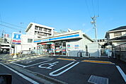 ローソン 上尾谷津観音前店まで260ｍ