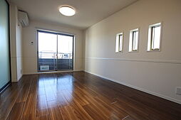 グランフォーザ 206 2階2LDKのリビング/ダイニング