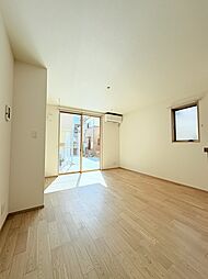 ウィローハウス 8 1階3LDKのリビング/ダイニング